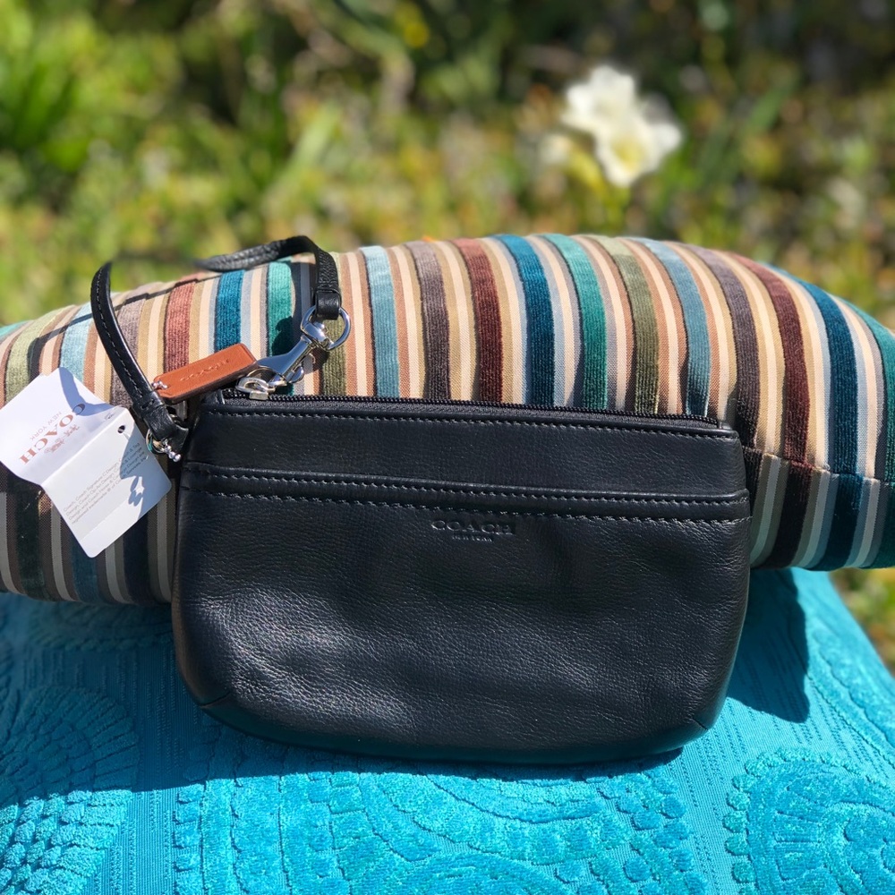 NWT Authentic Coach Black Leather Wristlet Wallet
